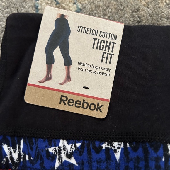 🎅🏻 REEBOK SPORT STRETCH COTTON TIGHT FIT CAPRI LEGGINGS SMALL NWT $35 - Picture 6 of 12